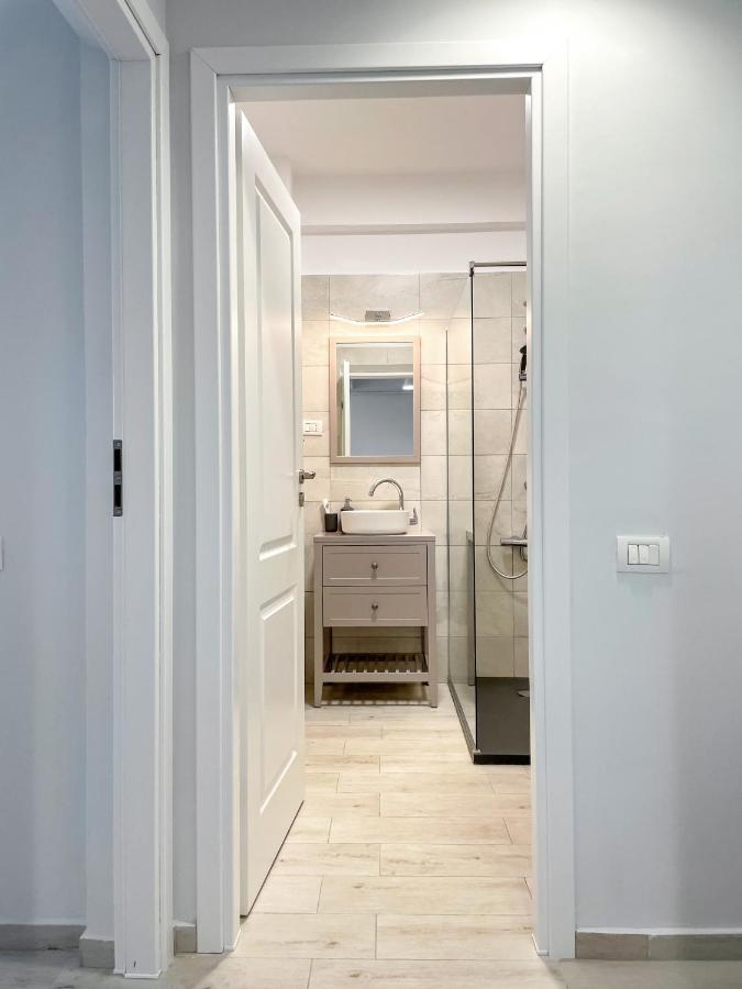 Appartement Astoria Rose à Năvodari Extérieur photo